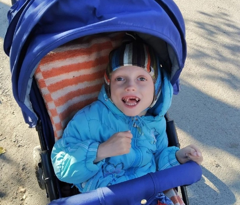 Эпилептический приступ длинною в минуту - вечность для Руслана.Ведь в каждую такую минуту мальчик может умереть...1679489142