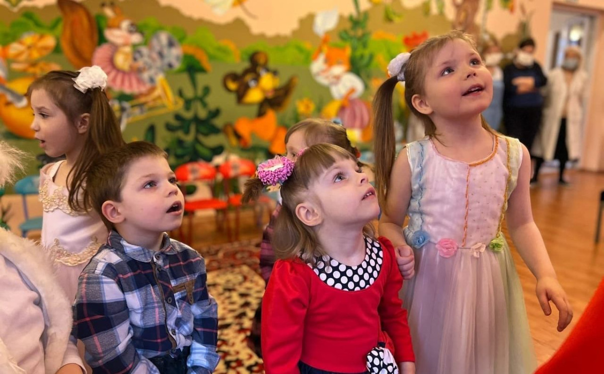 Благотворители ДНР исполнили желания более трехсот тяжелобольных детей и сирот1680615408