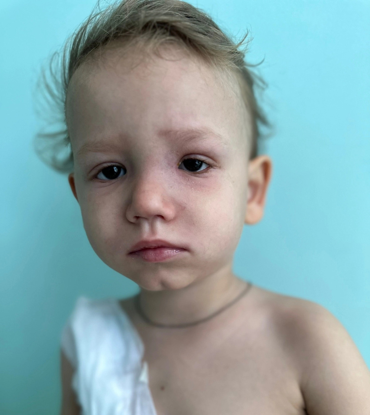 Однажды Саша просто упал и стал задыхаться...1687946681