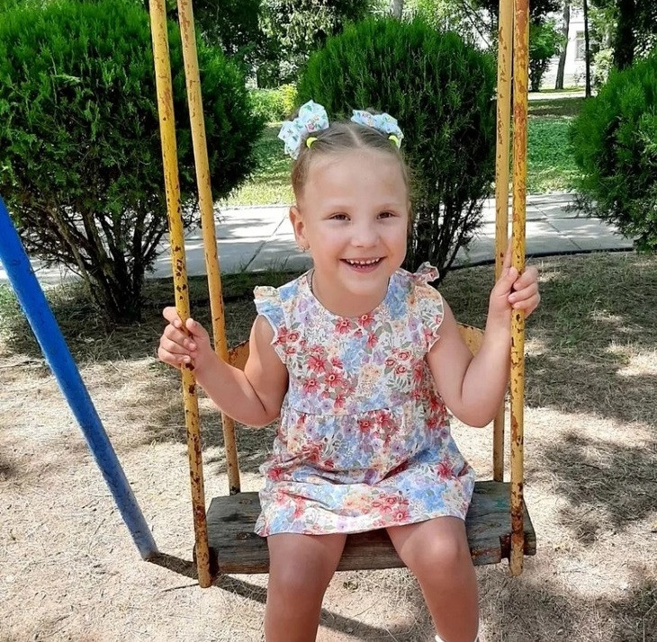 Непоколебимая вера маленькой Веры. Девочке с ДЦП необходимо провести операцию, благодаря которой она сможет ходить.1689677131