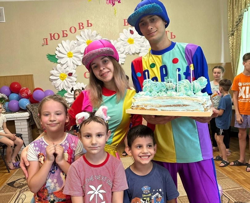День именинника в Детском приюте - праздник, когда важная каждая улыбка...1691155049
