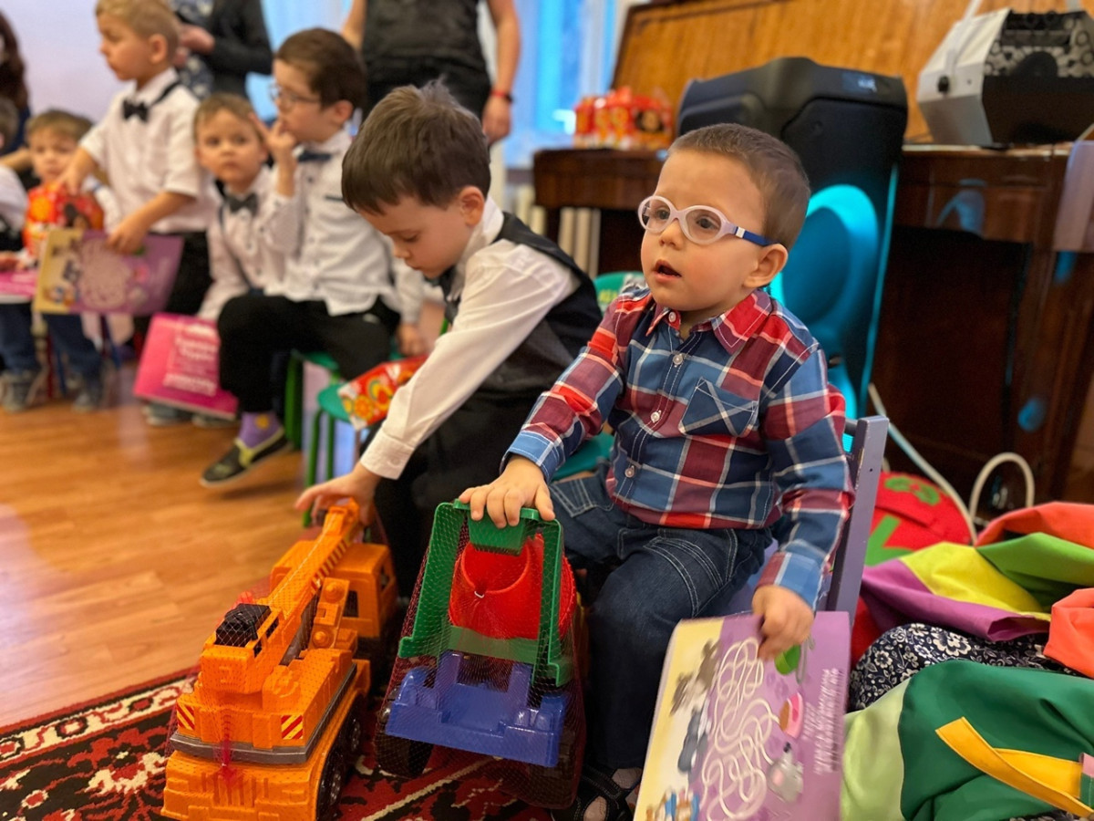 Благодаря участию Имплантмедтехники оказали помощь донецком дому ребенка1705322939