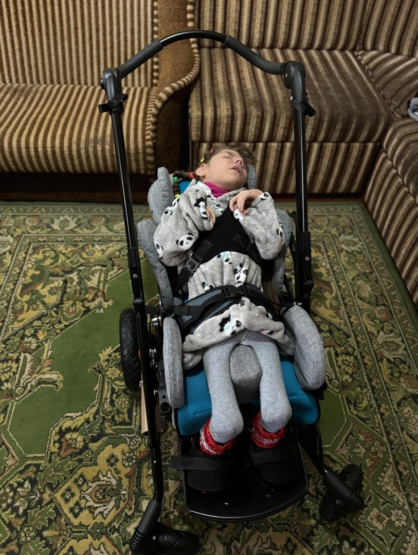 Благодаря вам передали для Тани Белых инвалидную коляску1708595235