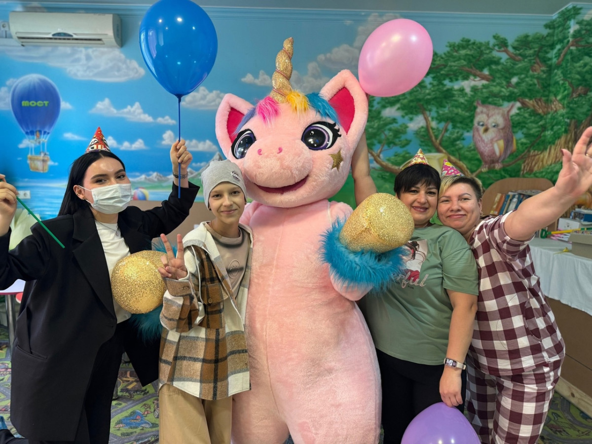 День рождения Лиза встречает в онкоотделении. Давайте подарим девочке шанс на здоровое и счастливое будущее!1713525681