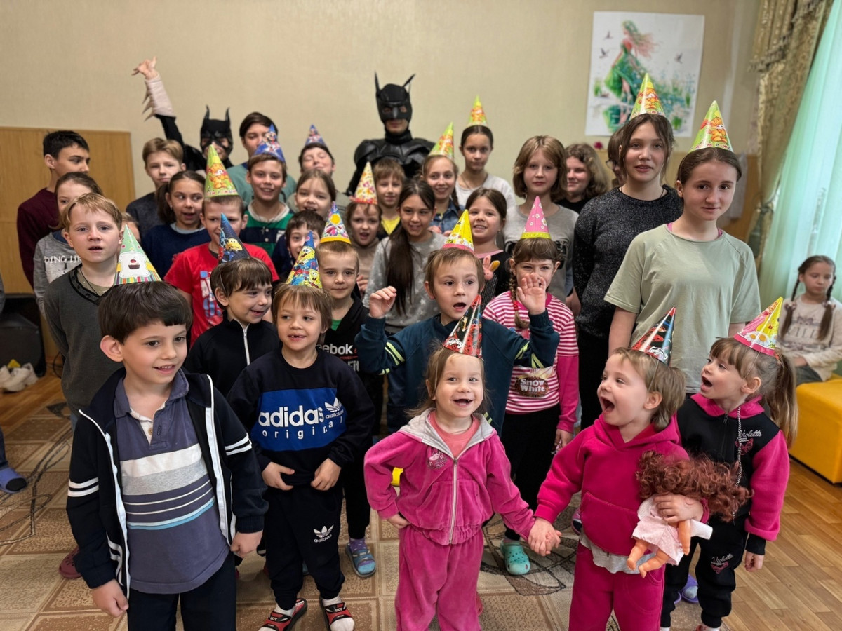 Праздник, когда исполняются мечты сирот: традиционный День именинника в приюте1714353939