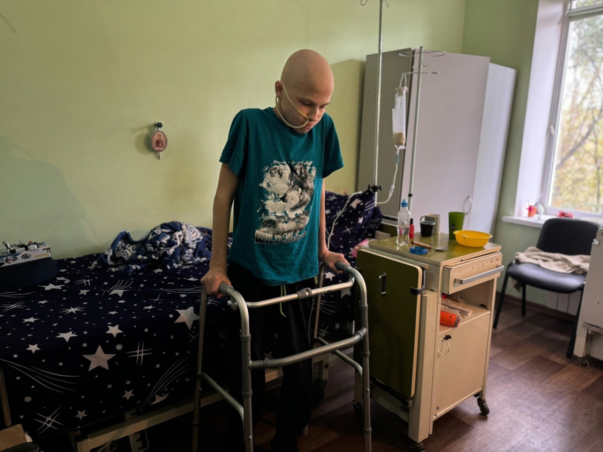 После двух блоков химиотерапии Саше предстоит учиться ходить заново1726467125