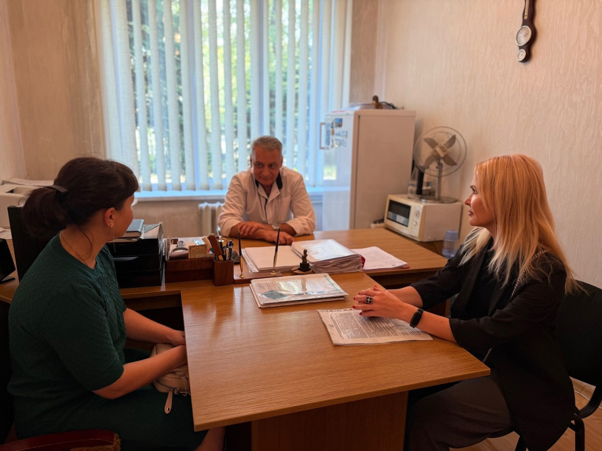 Помогать детям комплексно и эффективно: рабочая встреча с руководством РДКБ1728895313