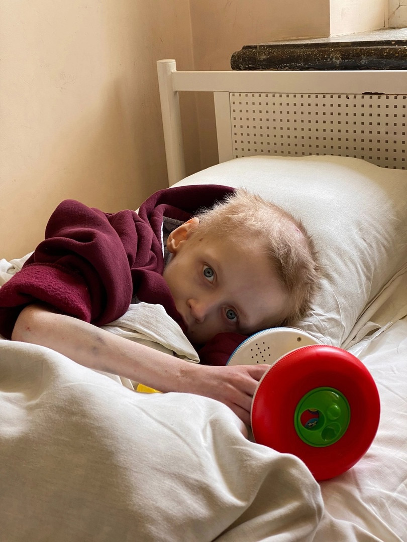 Новости Толика: регулярные реабилитации и забота нянь1731063353