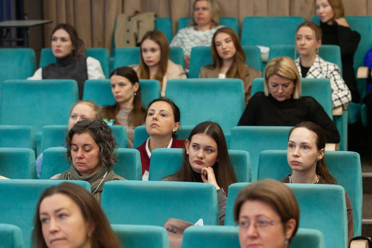 Обмен опытом и новыми подходами: психолог фонда посетила XVI Всероссийский съезд онкопсихологов1732003335