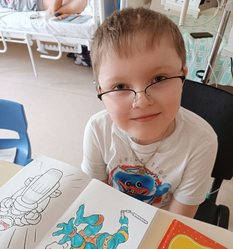 Благодаря вашей помощи Максим продолжает бороться с раком!1736829378