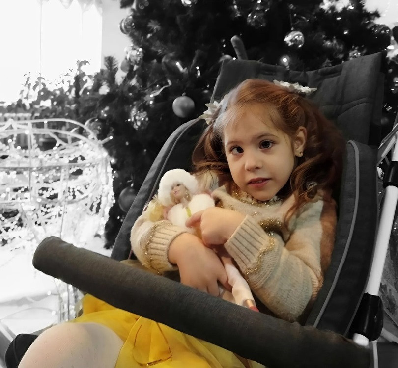 Даша мечтает ходить. Помочь может лишь операция1738223983