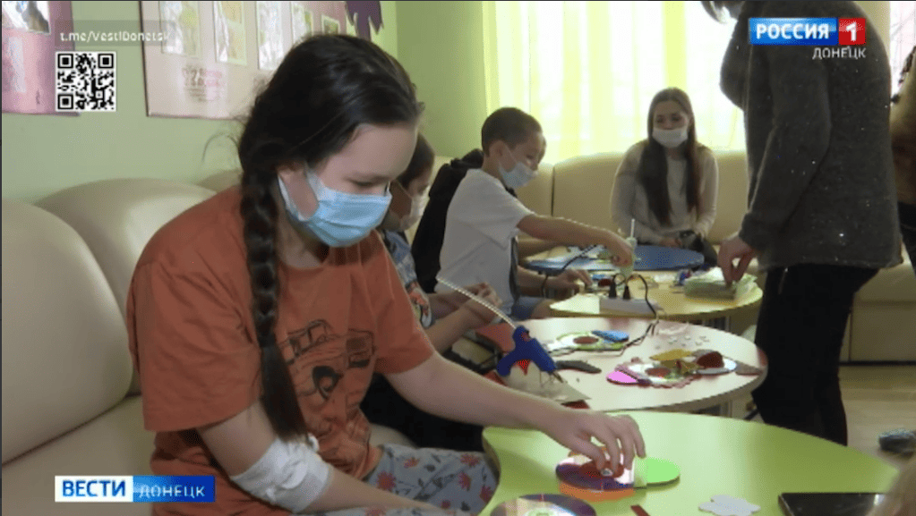 ВЕСТИ ДОНЕЦК: В стенах Института неотложной и восстановительной хирургии проводятся мастер-классы с онкобольными детьми1740047893