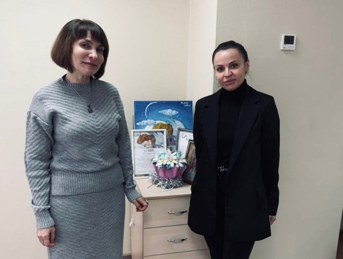 Уполномоченный по правам ребенка в ДНР Элеонора Михайловна Федоренко лично поздравила наш фонд с победой в конкурсе Президентских грантов!1741075411