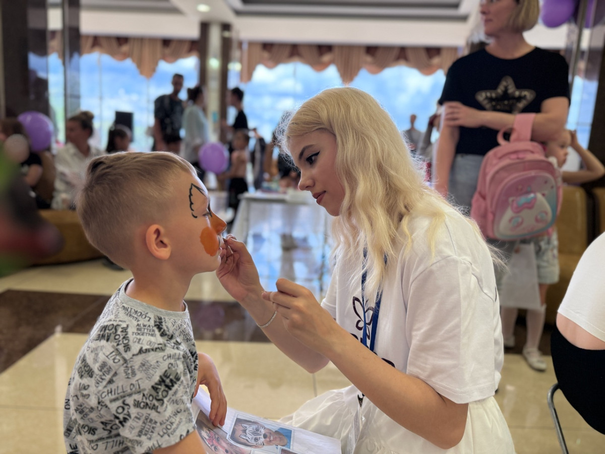 Творческий волонтер Полина: Не я помогаю детям, а они помогают мне1749558710