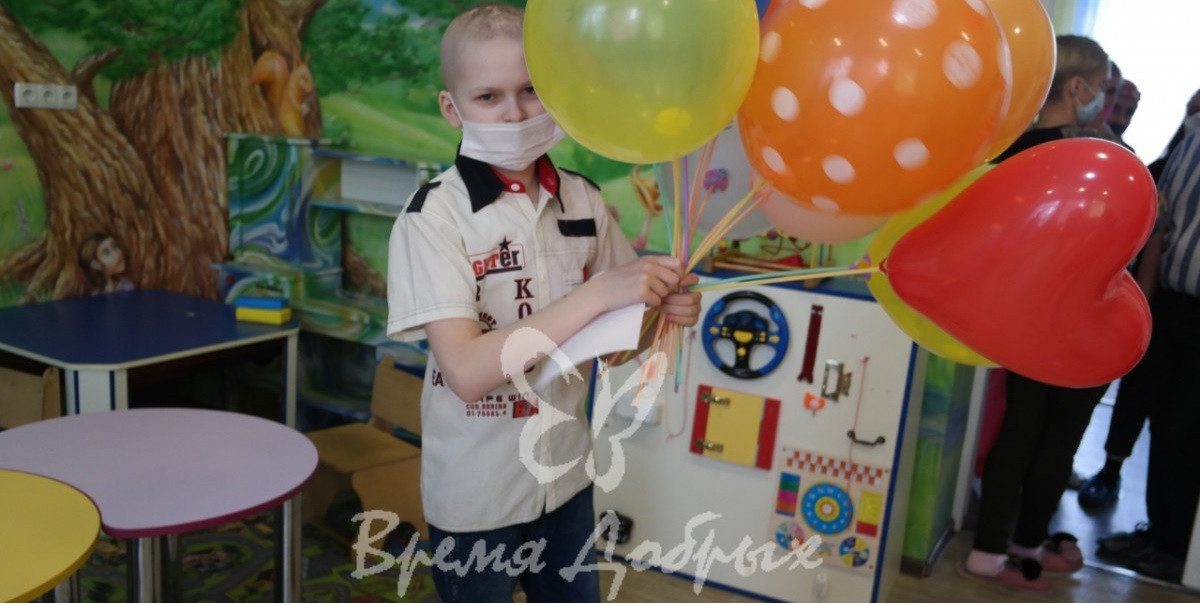 Сирота Егор Бойко, болеющий раком... 11-летний ребенок, который вынужден бороться со смертельным заболеванием в одиночку...1596440010