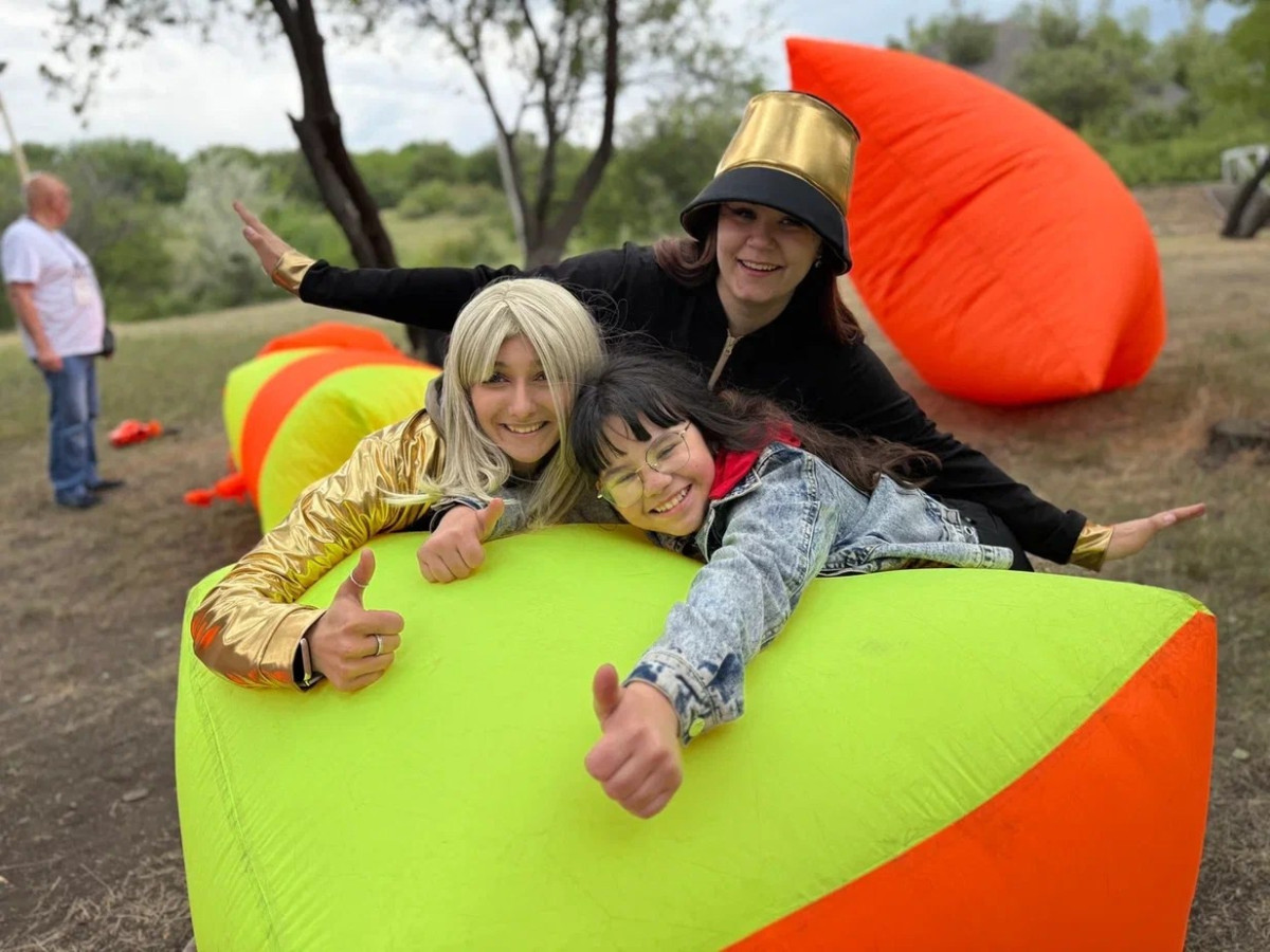 Донецкое время: «Время добрых» и сильных: в Донецке провели встречу для детей, победивших онкологию1750855244