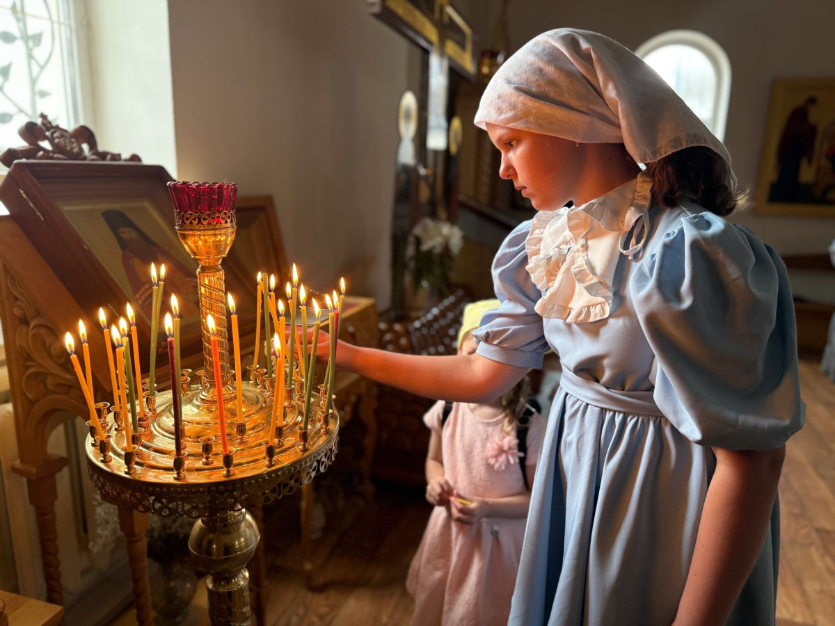 Донбасс православный: Семьи с тяжелобольными детьми посетили Свято-Касперовский женский монастырь1751278094