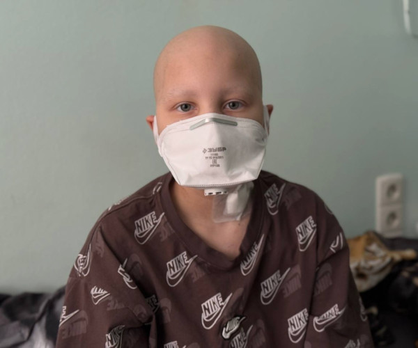 «Сестренка — мой герой»: Ярику Андросовичу сделали трансплантацию костного мозга1761134791