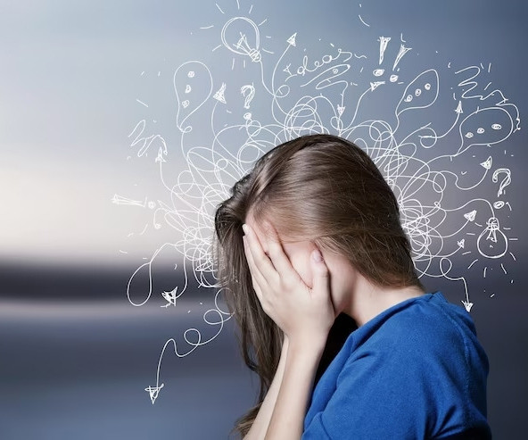 Как победить тревожность: простые шаги для тех, чья жизнь полна испытаний1763108863