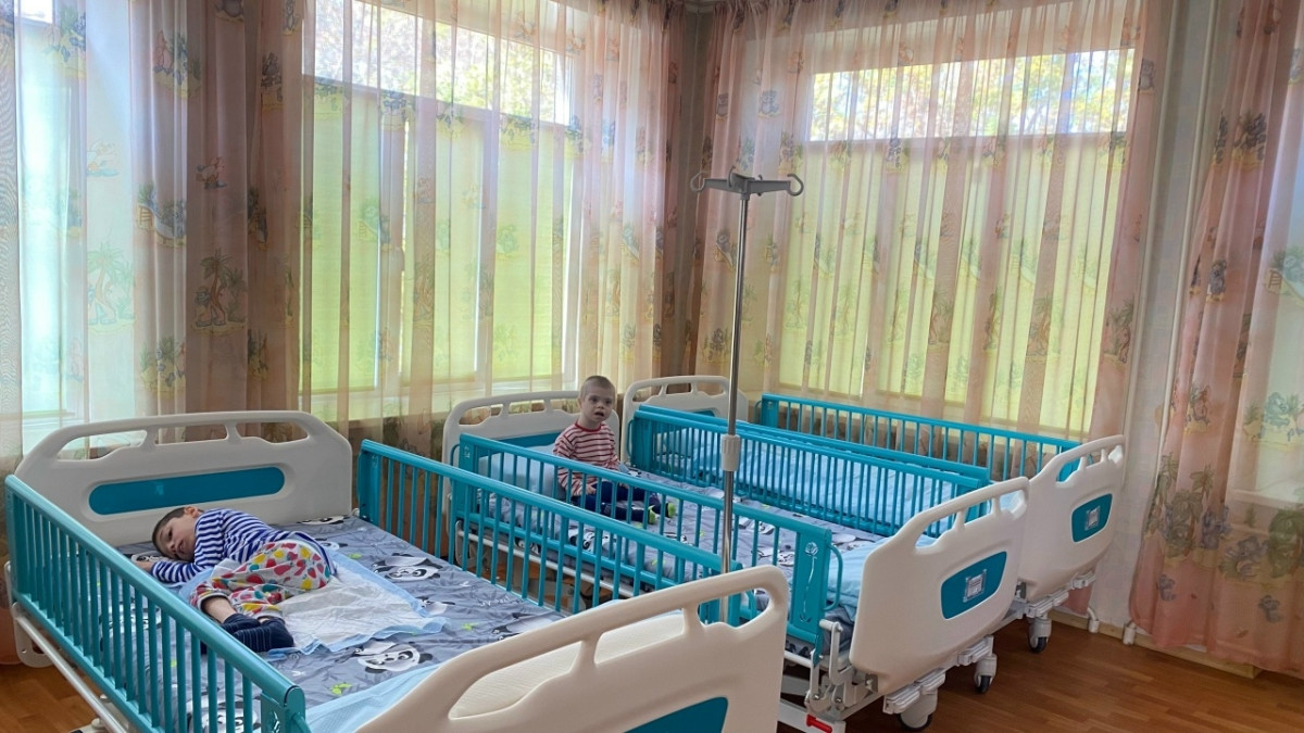 Продолжаем выстраивать «Маршрут спасения»: передали специальное оборудование для сирот с ОВЗ1766139276