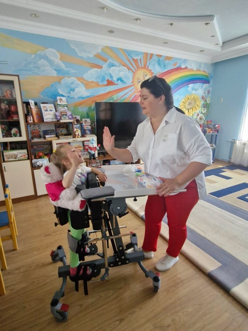 Вертикализация как шаг к жизни: комплексная помощь паллиативным сиротам в рамках проекта «Маршрут спасения»1770775116