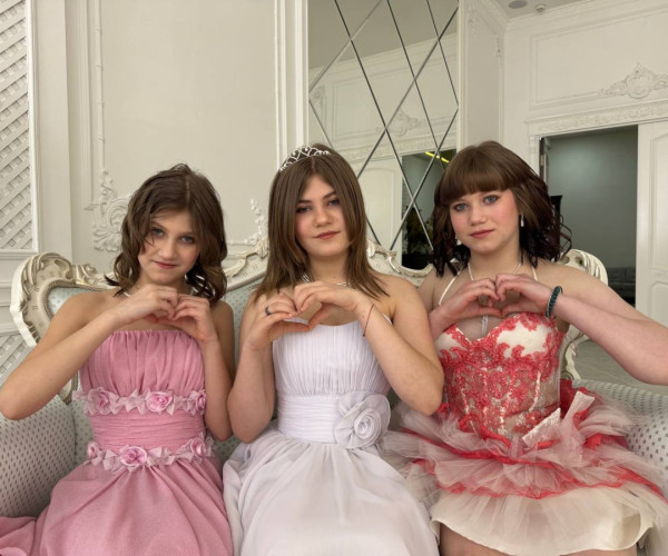 День красоты для воспитанниц Социального центра1775736236