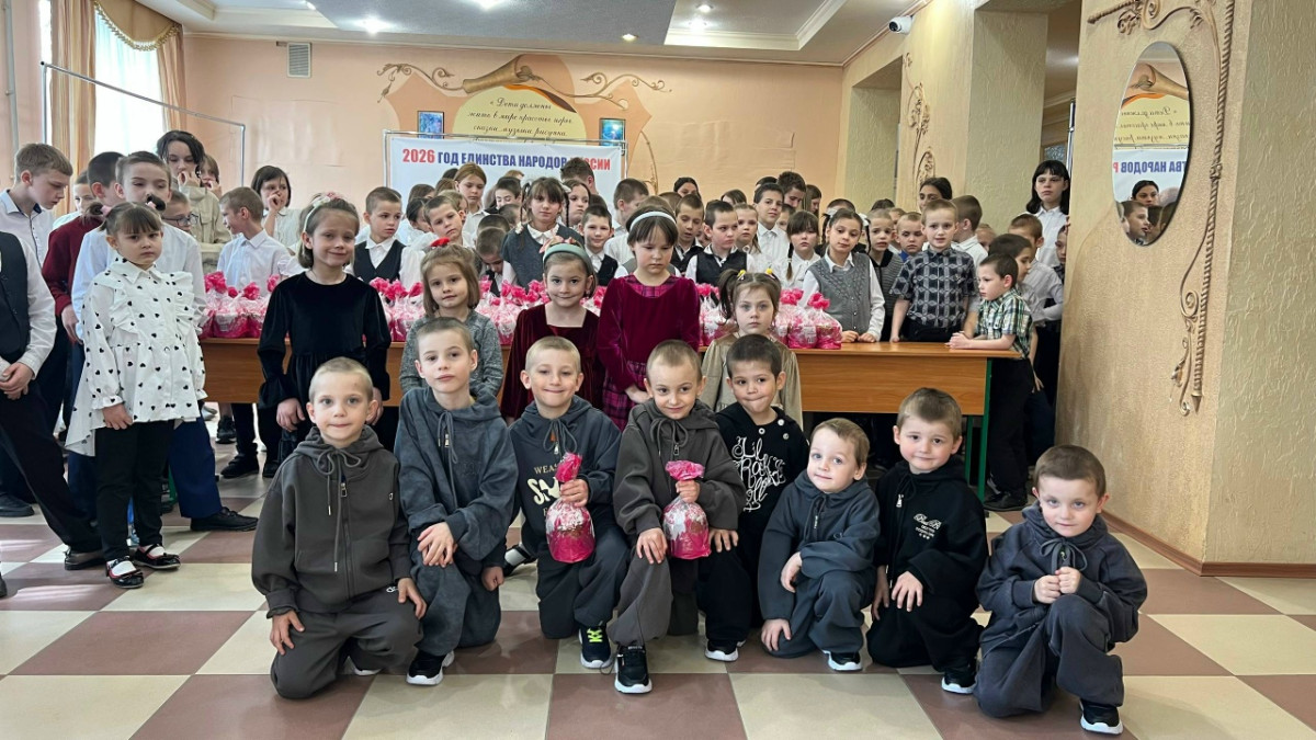 Пасхальная радость детям! ТМ «Урожай» передал праздничные куличи детям1776171790