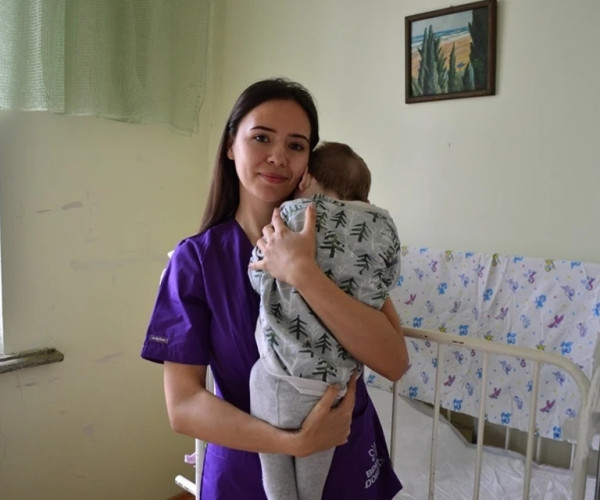 КП Донецк: «Для них уже все сделали»: Больничная няня из ДНР развенчала миф о помощи детям-сиротам1776937106