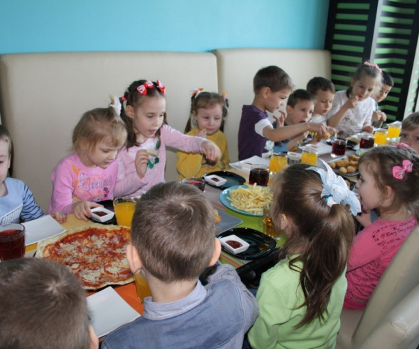 Birthdays in orphanages1622887431