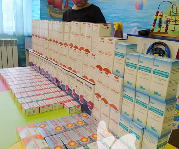 God helps with people's hands1622891223