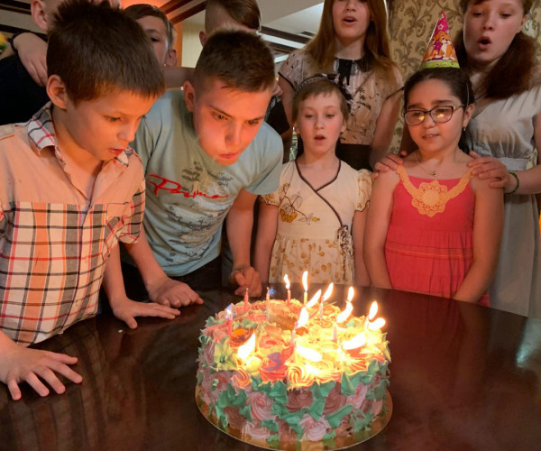 Name day celebration for orphans in Donetsk1626344908