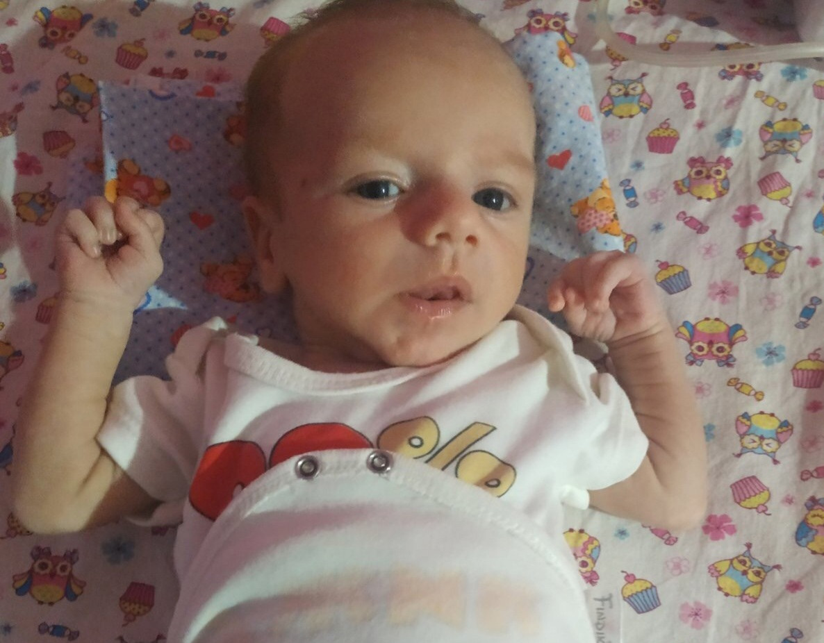 Нашему самому маленькому подопечному Артему срочно нужна помощь .1628330474