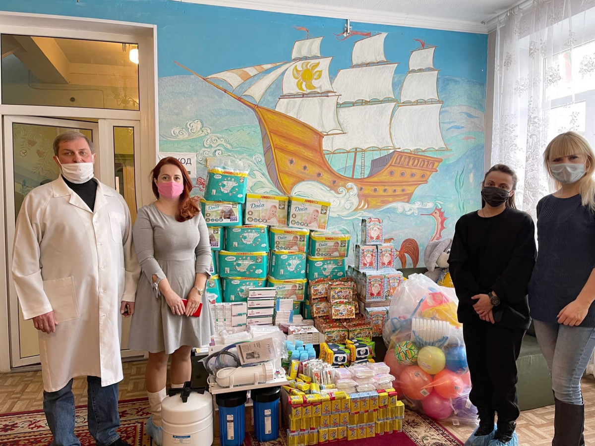 Yves Vanroy помогает маленьким сиротам Республиканского специализированного дома ребёнка1642351160