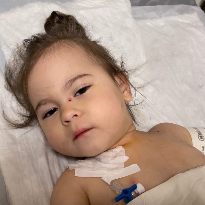 Сначала поднялась высокая температура, потом отказали ручки и ножки1656327849