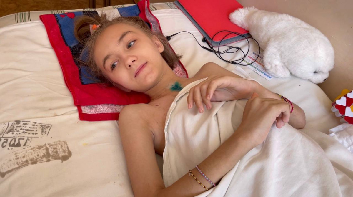 Разрыв спинного мозга осколком. Из-за ранения Полина никогда не сможет ходить.1656693149