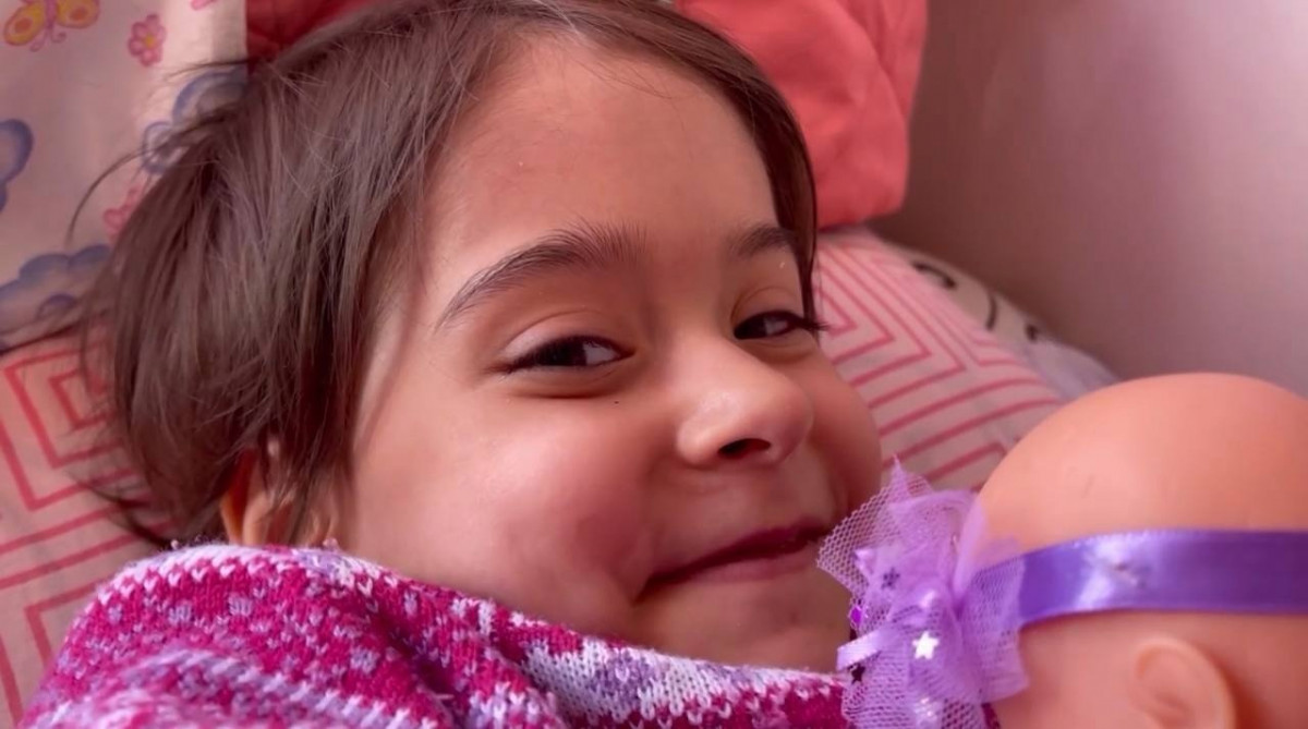 Горб на спине Машеньки растёт, сдавливая все внутренние органы и сгибая позвоночник.1659629517