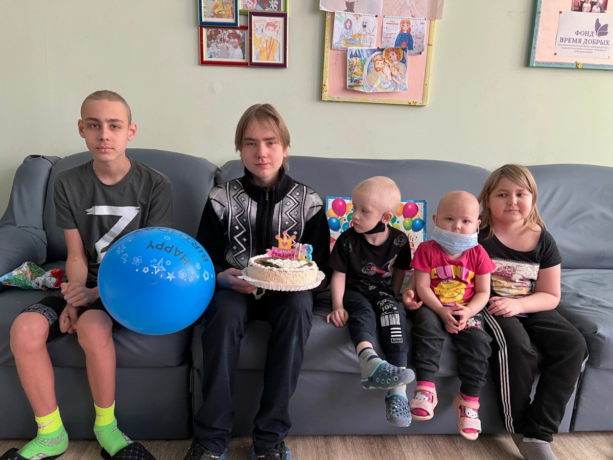 Свое совершеннолетие Никита Савельев встретил в онкоотделении.1674454653