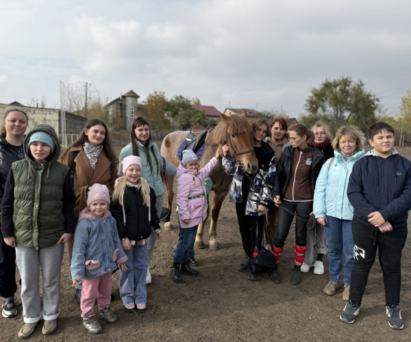 Семейные выходные в конном клубе1730792003