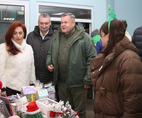 Путь добра начинается здесь: новогодняя ярмарка в ФГУП «Железные дороги Новороссии»1765973275