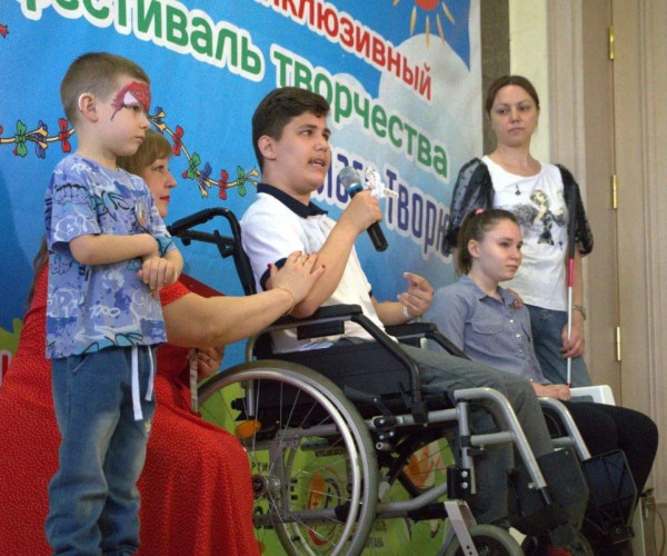 Праздник, стирающий границы. Второй фестиваль «Благотворю» объединил более 150 детей1785916747