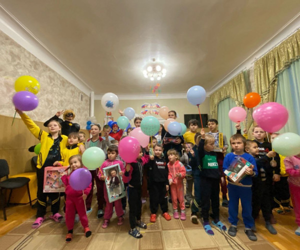 Традиционный день именинника прошел в Донецком социальном приюте 30 ноября.1702721738